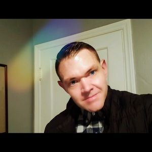 Meet your Posher, Eric